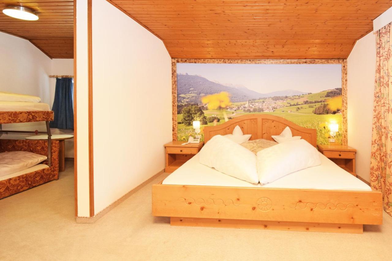 Hotel Chalet Olympia Monguelfo-Tesido / Welsberg-Taisten Ngoại thất bức ảnh